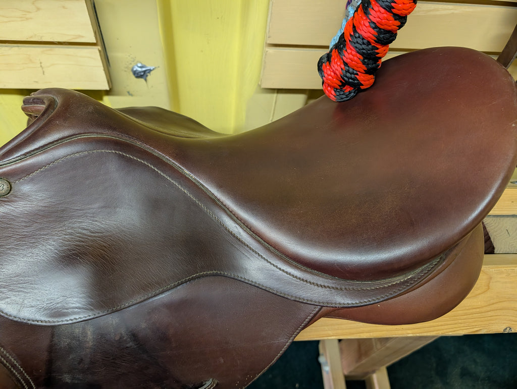 Saddle - Bates 17"