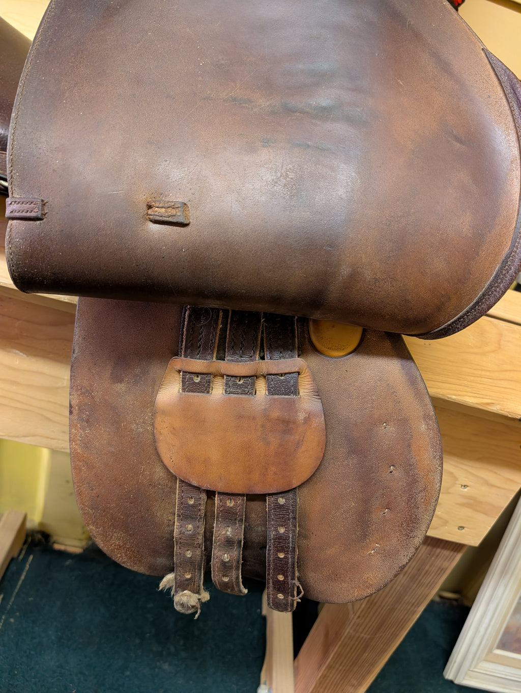 Saddle - Crosby 17.5"