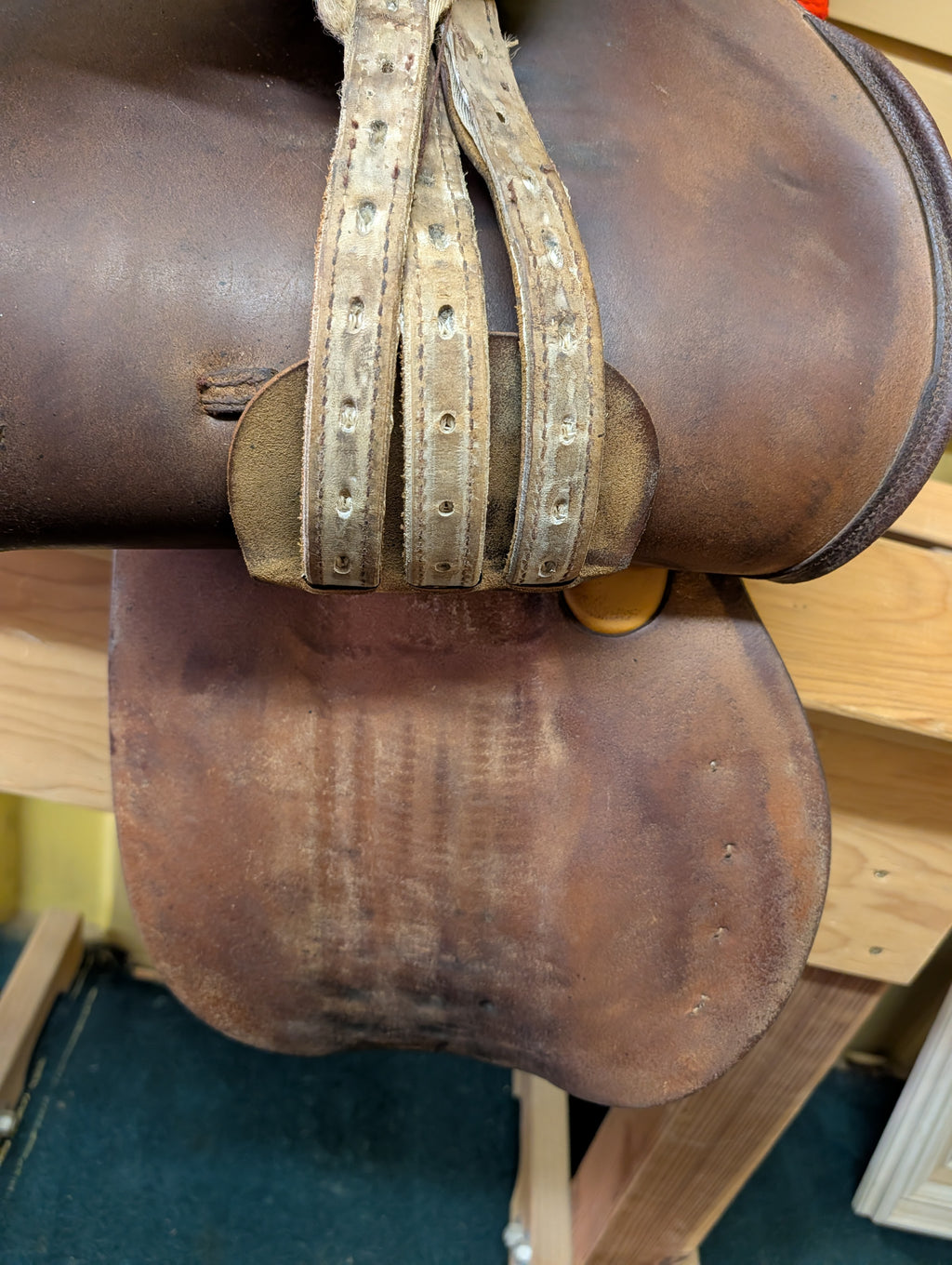 Saddle - Crosby 17.5"